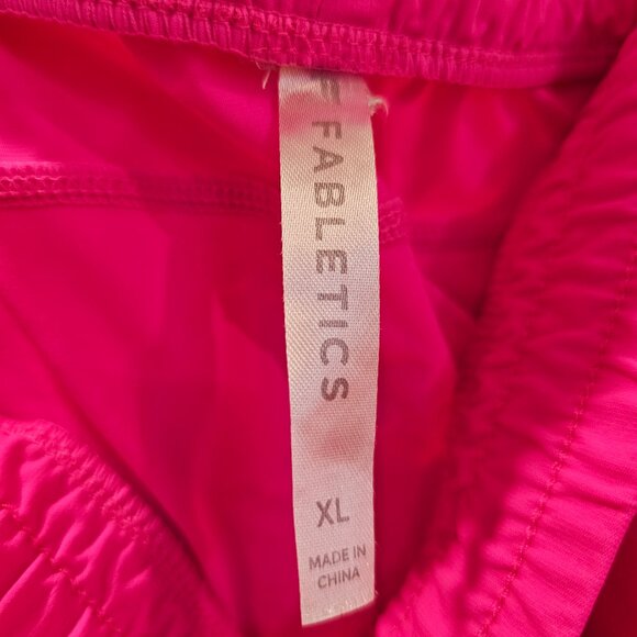 The One Jogger - Women's - Picture 3 of 4